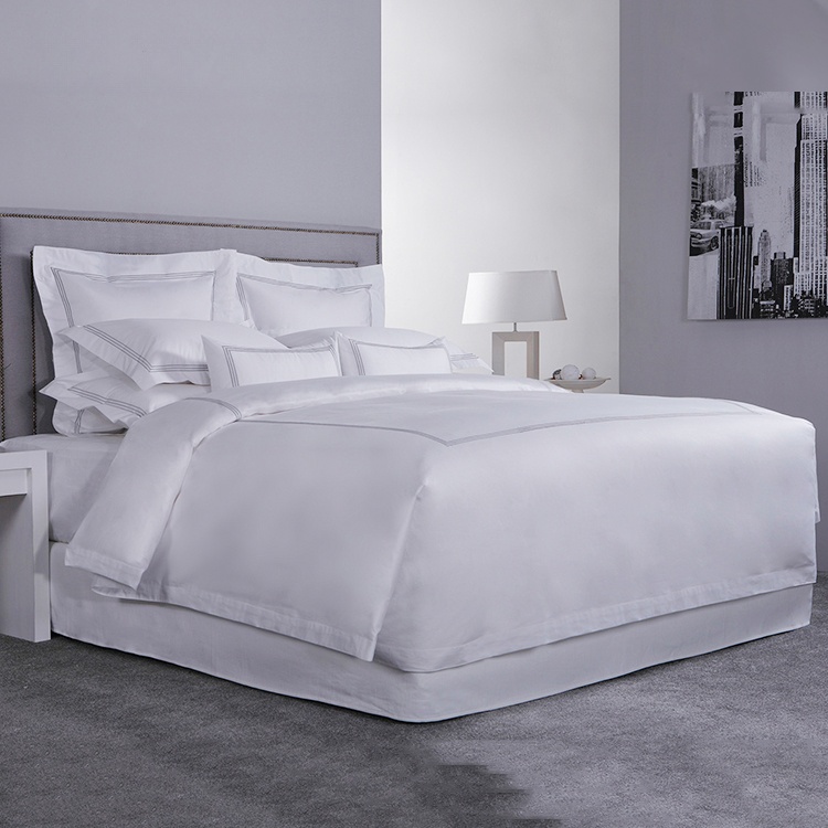 Customized 300TC Embroidered Three Lines Hotel Bedding Set1