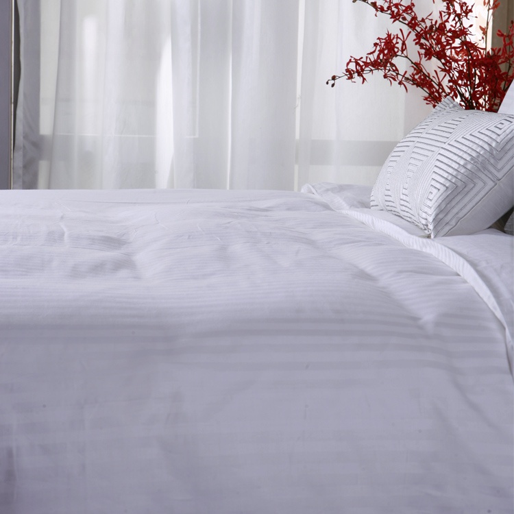 China Luxury Hotel Bedding Sets With 3cm Stripes Manufacturers
