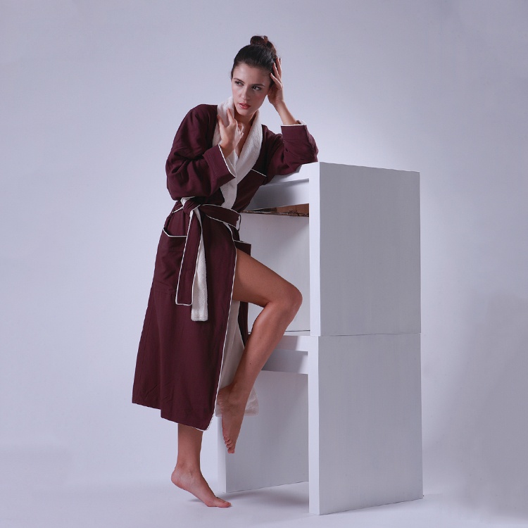 Manufacturing Luxury Custom Cotton Bathrobe Super Soft Hotel Robe Designer Bathrobe