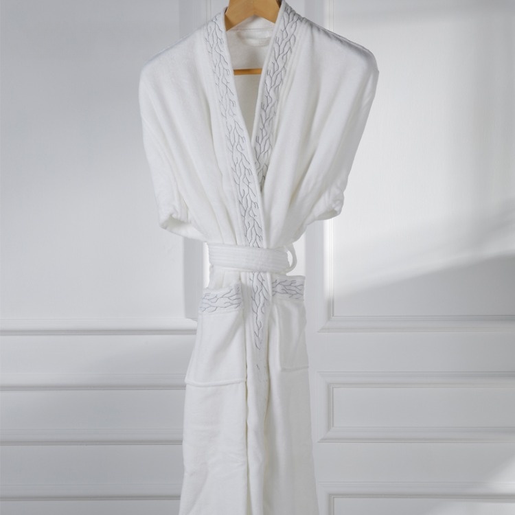 Luxury 5 Star Hotel Bathrobe White