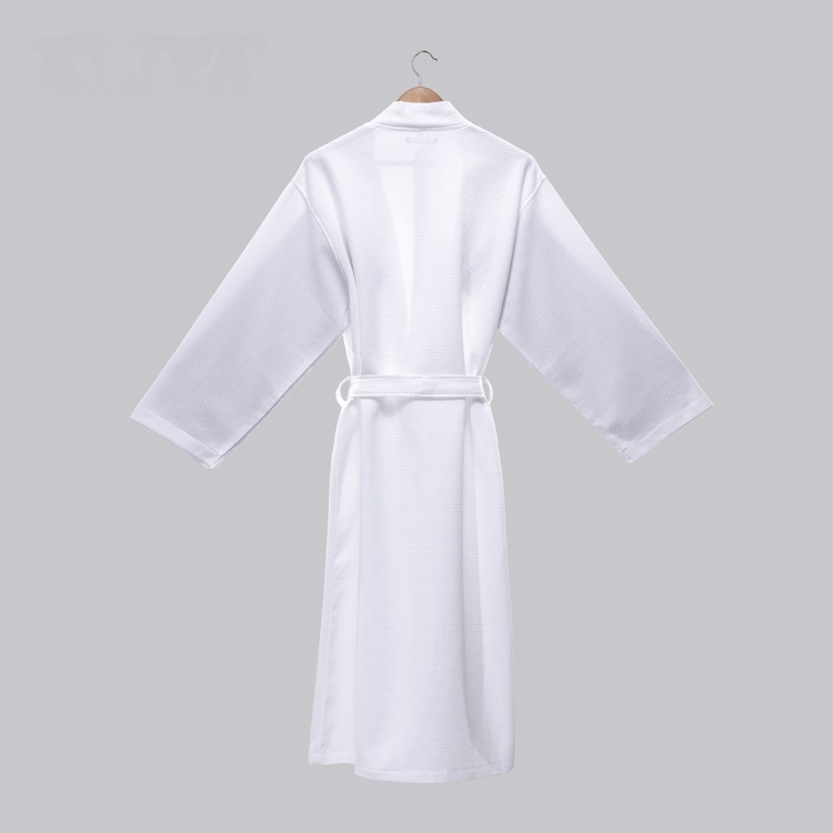 Polyester Cotton Bathrobe Soft And Lightweight White Knitted Pineapple Check Pajamas