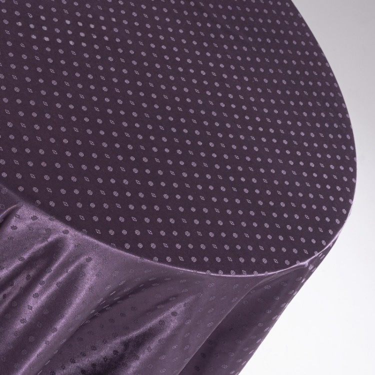 Elegant Tablecloth With Snowflake Pattern For Any Occasion With A Unique Design