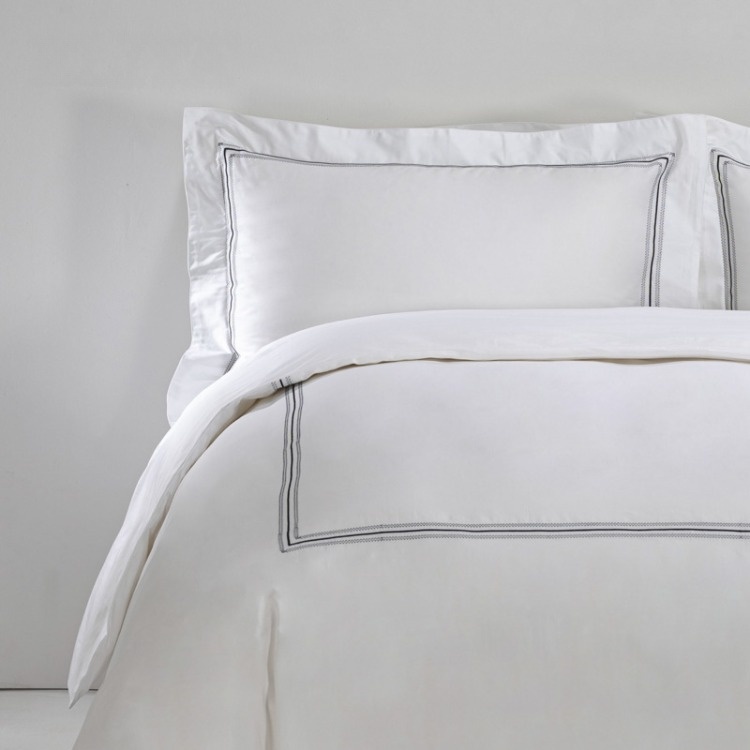 Luxury Embroidered Bedding With Satin Edging