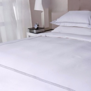 High Quality 100% Cotton White Runner Quilt Cover Bedding Sheets Hotel Bed Set