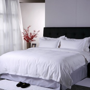 China Luxury Hotel Bedding Sets With 3cm Stripes Manufacturers