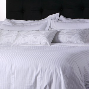 China Luxury Hotel Bedding Sets With 3cm Stripes Manufacturers