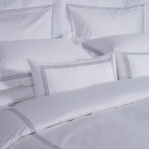 High Quality 600TC 3 Lines Embroidery Hotel Bedding Sets