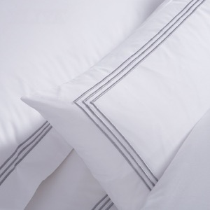 High Quality 600TC 3 Lines Embroidery Hotel Bedding Sets