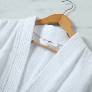 Hot Selling Factory Design Luxury Bathrobe Men Terry Cloth Bathrobe for Hotel Use
