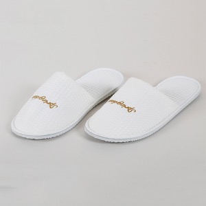Cheap Disposable Hotel Slippers For Bathroom SPA Bulk Buy