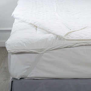 Queen Size Quilted Water Proof Bed Protector Mattress Cover For Hotel