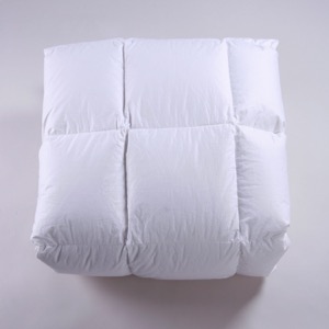 La cama desprendible suave de la fábrica acolchó la cubierta del protector del colchón/el cojín de colchón antideslizante