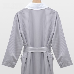 Hot Sale Custom Embroidery Child Velour Cut Pile Hooded Hotel White Bathrobe