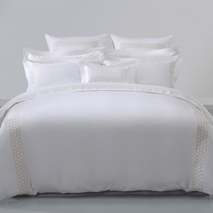 Luxury 5 Star Hotel Bedding Set Honey Comb Embroidery Duvet Cover Pillow Case Custom