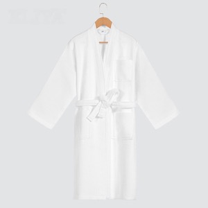 High Quality Personalized Fleece Hotel Robe Women's Sleepwear Dressing Oversize Thick Microfiber Hooded Bathrobe