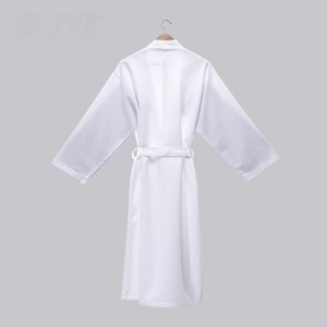 Polyester Cotton Bathrobe Soft And Lightweight White Knitted Pineapple Check Pajamas