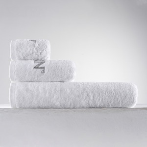Eco Friendly Bath Towel Cotton White With Exquisite Embroidery Logo