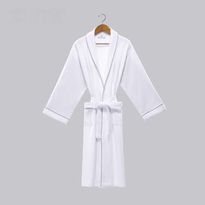 Polyester Cotton Bathrobe Soft And Lightweight White Knitted Pineapple Check Pajamas
