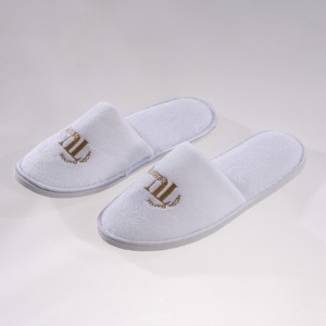 Velour Slippers 5 Star Hotel With Customized Logo And Unique Colored Piping