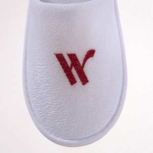 Velour Slippers 5 Star Hotel With Customized Logo And Unique Colored Piping