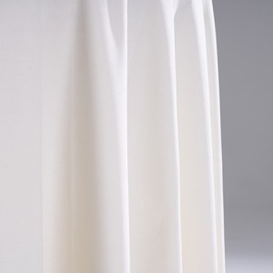 Easy to clean and wrinkle-free 100% cotton tablecloths for multiple scenarios